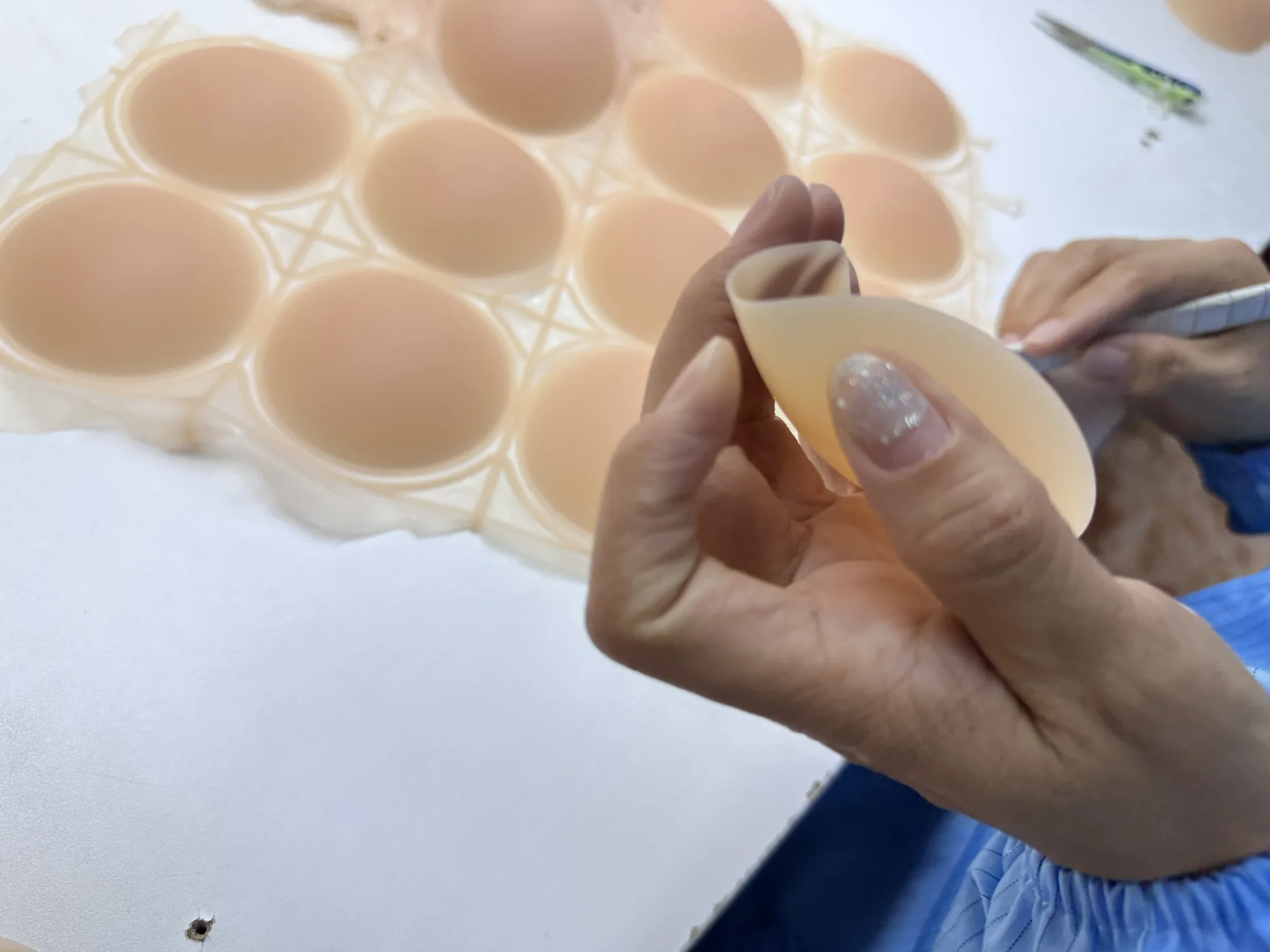 Visual inspection of a silicone adhesive product